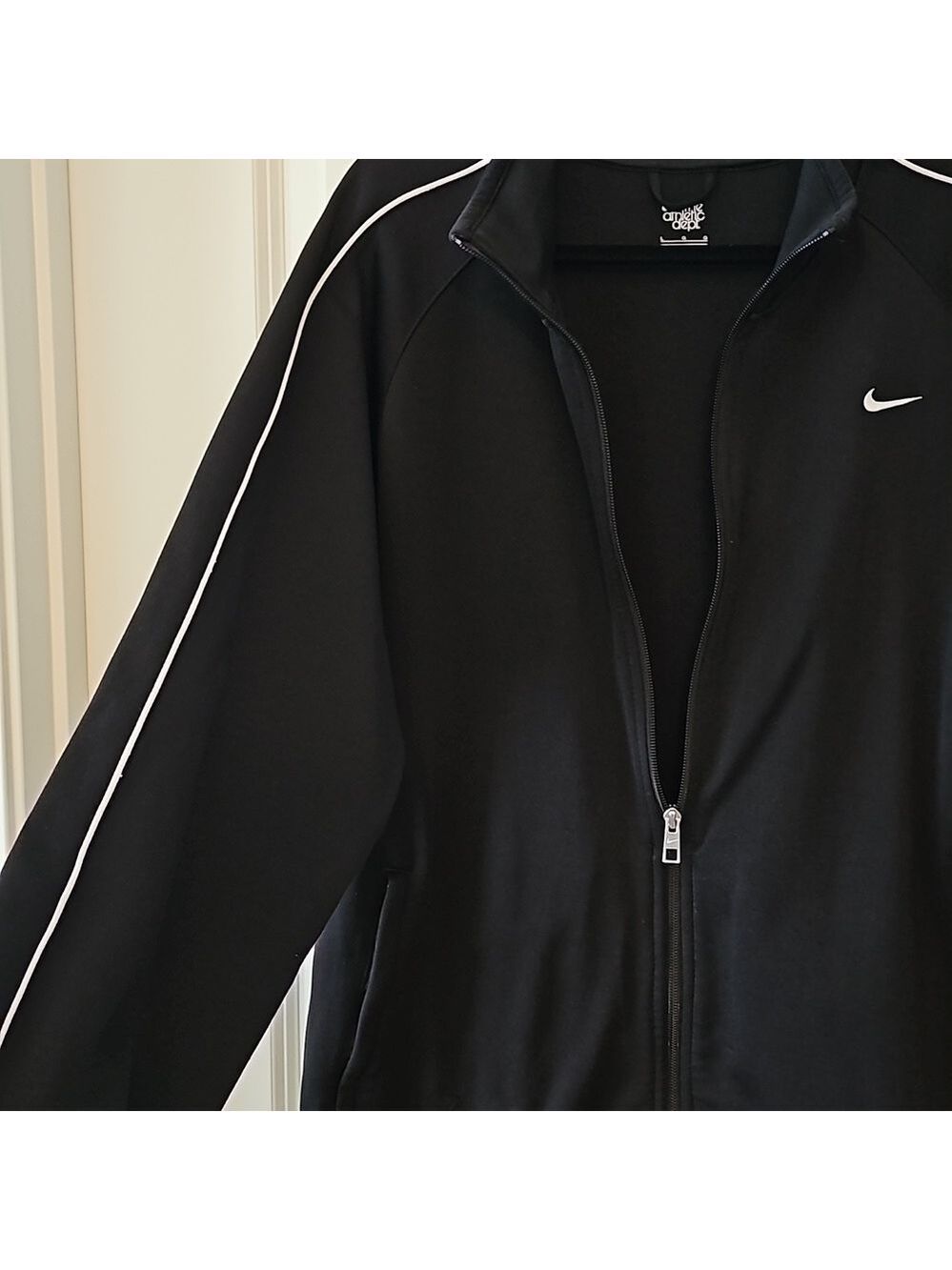Nike Black Full Zip Jacket - Picture 10 of 10